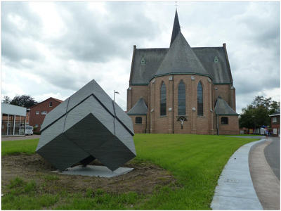 Title: First Stone. Sculptor: Emiel Uytterhoeven. Place: Monumental sculpture in the town of Nieuwmoer.